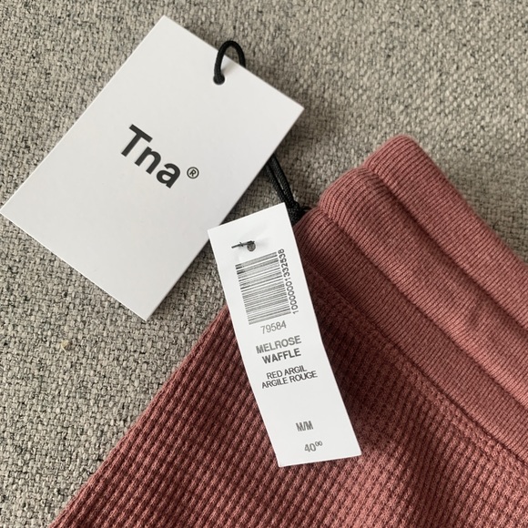 Aritzia TNA Melrose Waffle Shorts NWT - Picture 4 of 5